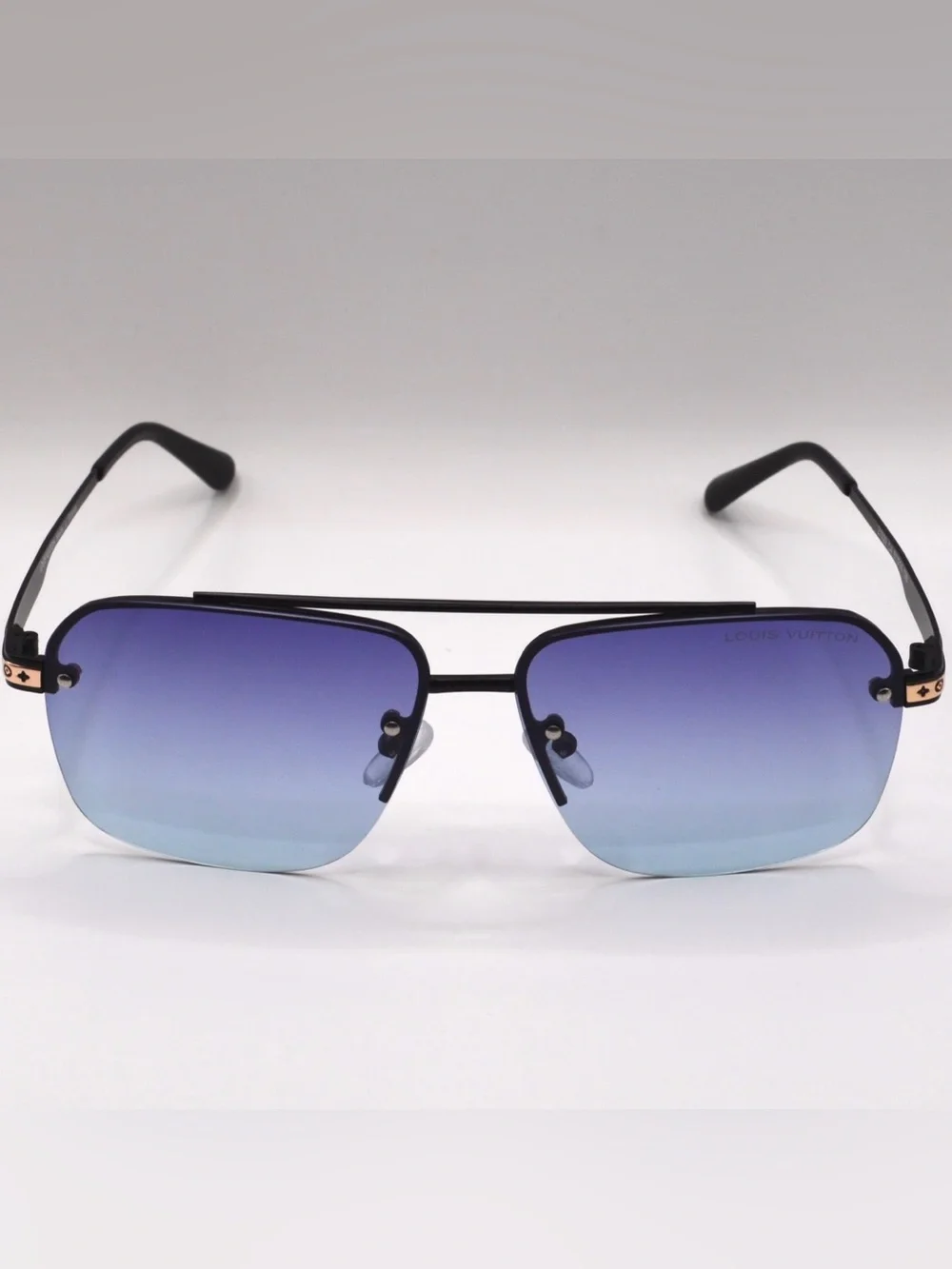 Louis Vuitton Men’s Sunglasses – Black / Purple-Blue Gradient – New – 61-14-138